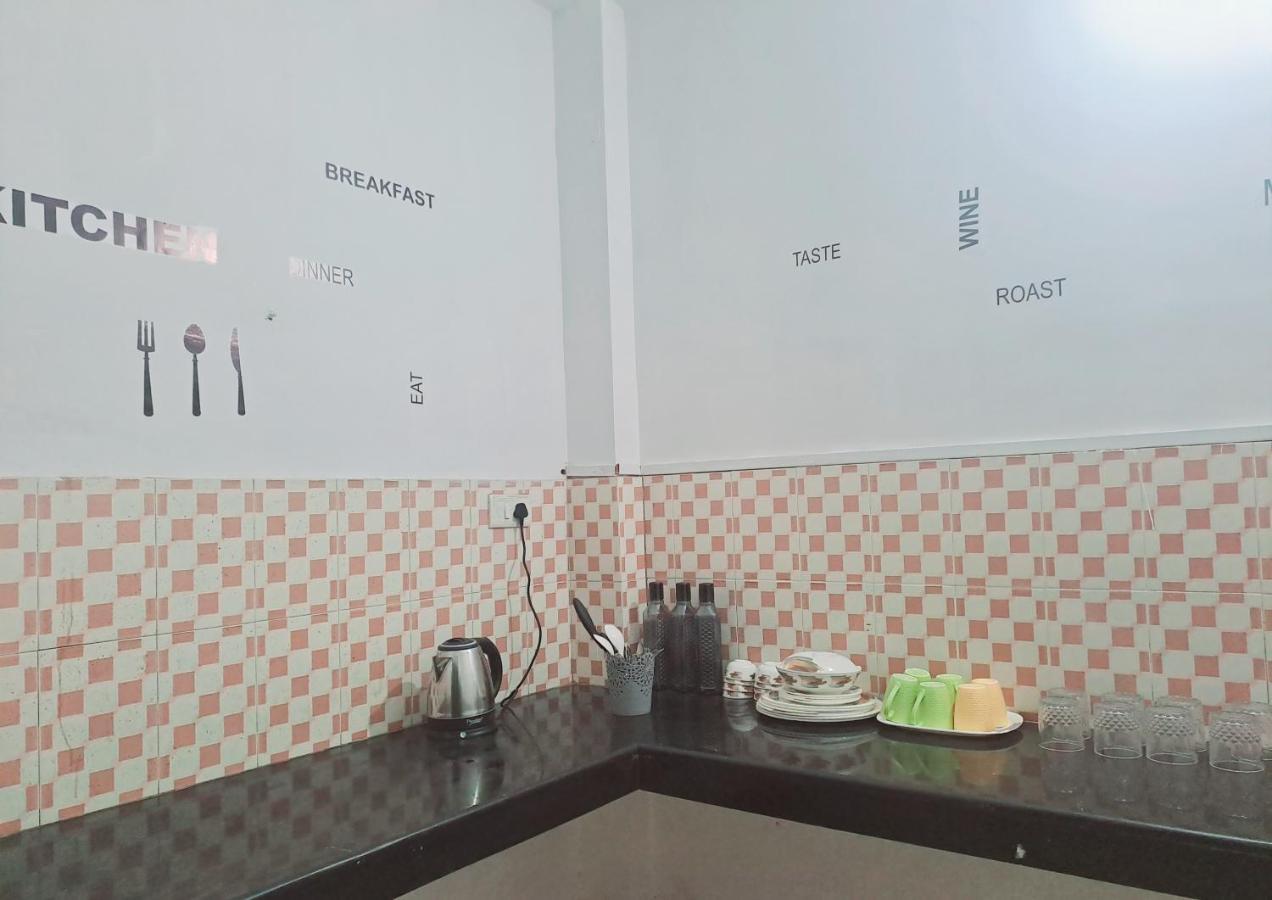גווהטי Strawberry Swing Homestay מראה חיצוני תמונה