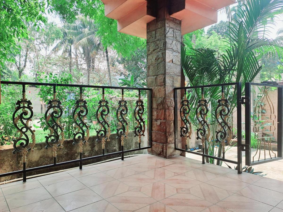 גווהטי Strawberry Swing Homestay מראה חיצוני תמונה