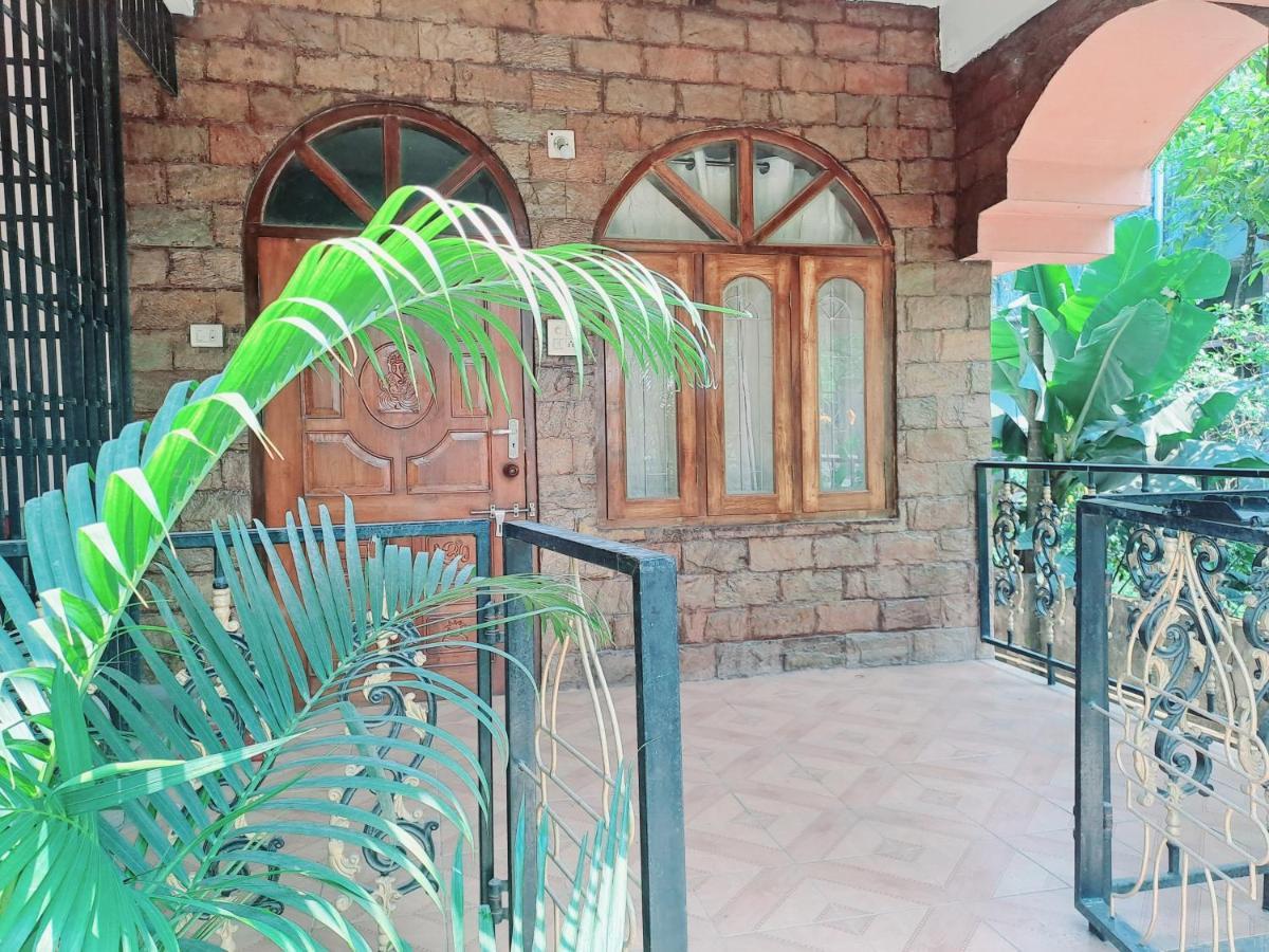 גווהטי Strawberry Swing Homestay מראה חיצוני תמונה